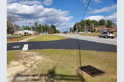 2683 Henderson Drive, Jacksonville, NC 28546 - Photo 5
