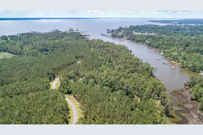 29 Madison Avenue, Oriental, NC 28571 - Photo 5