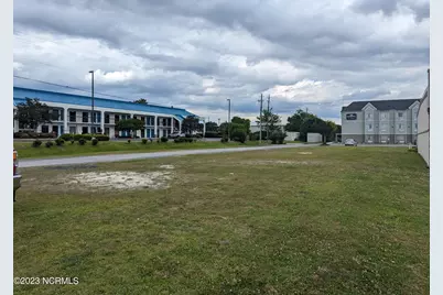 000 Western Boulevard, Jacksonville, NC 28546 - Photo 3