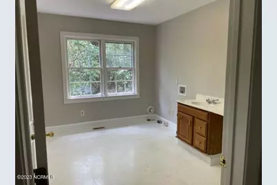928 N Main Street, Louisburg, NC 27549 - Photo 13
