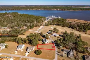 1306 Barkentine Dr, New Bern, NC 28560 - Photo 3