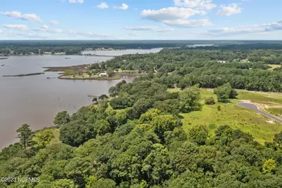 406 Red Drum Way W, Swansboro, NC 28584 - Photo 17