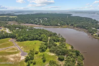 502 Red Drum Way E, Swansboro, NC 28584 - Photo 9