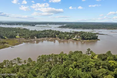 502 Red Drum Way E, Swansboro, NC 28584 - Photo 17