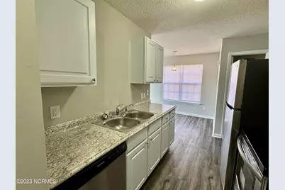 1247 Westpointe Drive, Greenville, NC 27834 - Photo 9