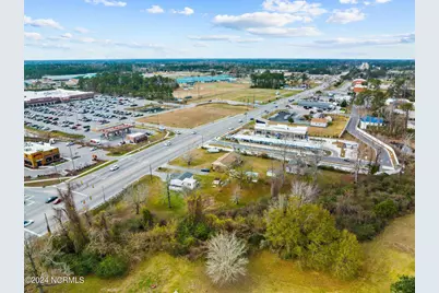 1102 W Corbett Avenue, Swansboro, NC 28584 - Photo 5