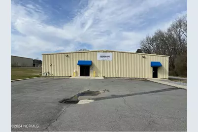 709 1/2 Southwest Boulevard, Clinton, NC 28328 - Photo 3