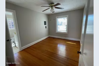 1101 W Broad Street, Elizabethtown, NC 28337 - Photo 9