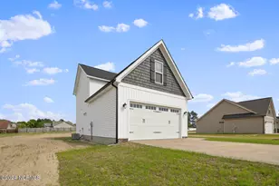 53 Hillwood Dr, Sanford, NC 27332 - Photo 3