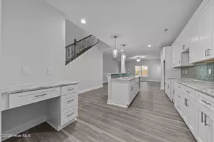 816 Red Hawk Pl, Vass, NC 28394 - Photo 9