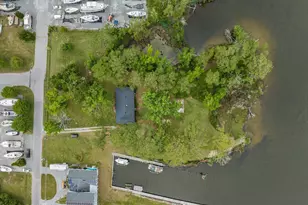 1210 Neuse Dr, Oriental, NC 28571 - Photo 1