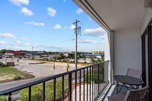 222 Carolina Beach Ave N, Carolina Beach, NC 28428 - Photo 23