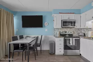 222 Carolina Beach Ave N, Carolina Beach, NC 28428 - Photo 15