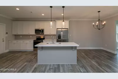 525 N Sycamore Street, Aberdeen, NC 28315 - Photo 11