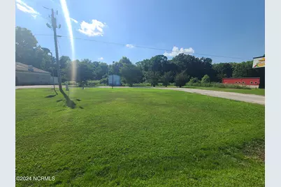 1228 S Jk Powell Boulevard, Whiteville, NC 28472 - Photo 5