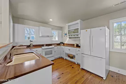 511 Neuse Village Road # C5, Arapahoe, NC 28510 - Photo 5