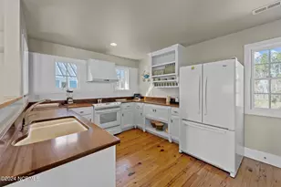 511 Neuse Village Rd, Arapahoe, NC 28510 - Photo 5