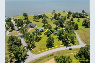 5300 Bogue Drive, Oriental, NC 28571 - Photo 1