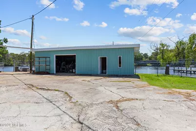1054 E Main Street, Washington, NC 27889 - Photo 9