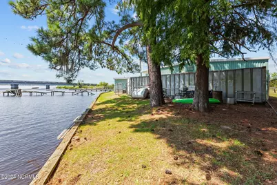 1054 E Main Street, Washington, NC 27889 - Photo 17