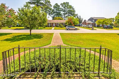 3580 Rosewood Drive, Lumberton, NC 28358 - Photo 11