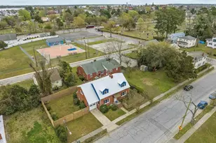 916 Bern St, New Bern, NC 28560 - Photo 1