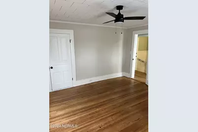 145 E Vermont Avenue, Southern Pines, NC 28387 - Photo 9