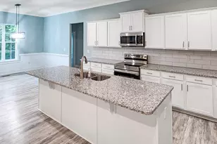 145 Eagle Ct SW, Supply, NC 28462 - Photo 9