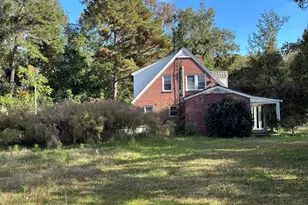 570 W Main St, Wallace, NC 28466 - Photo 3