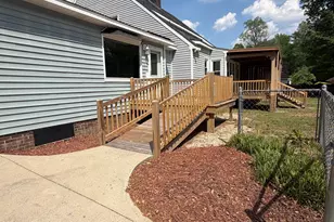 2443 Creekside Rd, Kinston, NC 28504 - Photo 9