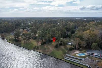 2108 Neuse Cliffs Drive, New Bern, NC 28560 - Photo 3