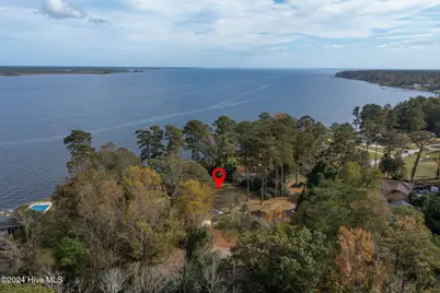 2108 Neuse Cliffs Drive, New Bern, NC 28560 - Photo 13