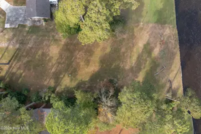 2108 Neuse Cliffs Drive, New Bern, NC 28560 - Photo 9