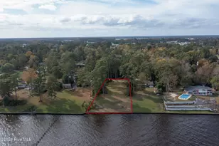 2108 Neuse Cliffs Dr, New Bern, NC 28560 - Photo 1