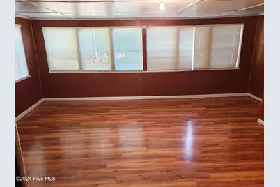 716 W Burkhead Street, Whiteville, NC 28472 - Photo 9