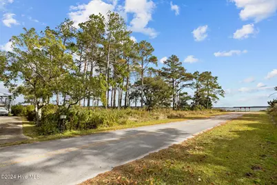 211 S River Drive, Beaufort, NC 28516 - Photo 3