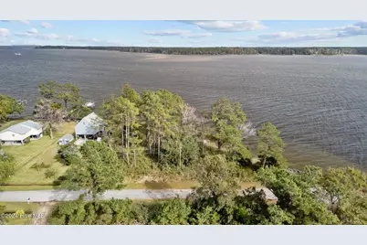 211 S River Drive, Beaufort, NC 28516 - Photo 15