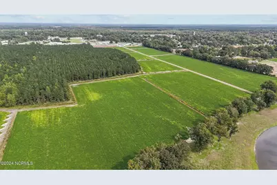 215 Nc 43 Hwy, Vanceboro, NC 28586 - Photo 23