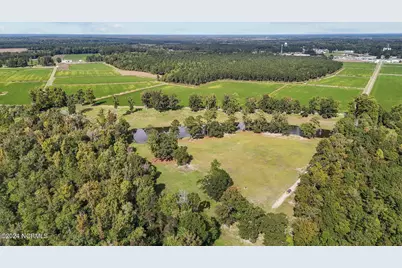 215 Nc 43 Hwy, Vanceboro, NC 28586 - Photo 31