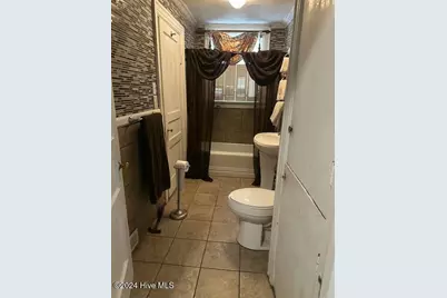 301 W Pittsylvania Street, Halifax, NC 27839 - Photo 15