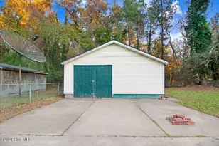 901 Candlewood Dr, Kinston, NC 28501 - Photo 5