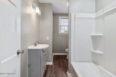 811 Briggs Street S, Wilson, NC 27893 - Photo 7