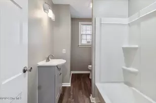 811 Briggs St S, Wilson, NC 27893 - Photo 7
