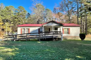 1109 Bee Gee Ln, Williamston, NC 27892 - Photo 3