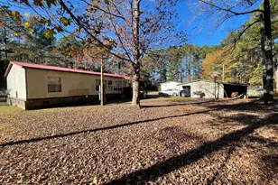 1109 Bee Gee Ln, Williamston, NC 27892 - Photo 5