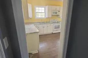 201 W Highland Ave, Kinston, NC 28501 - Photo 5
