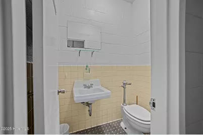 211 N Market Street, Washington, NC 27889 - Photo 17