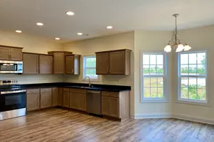 1870 Olde Towne Pointe Blvd, Jacksonville, NC 28546 - Photo 7