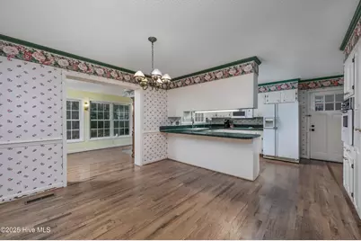 300 McArthur Street, Tabor City, NC 28463 - Photo 5