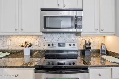 2252 Dolphin Shores Drive SW #Unit 6, Supply, NC 28462 - Photo 11